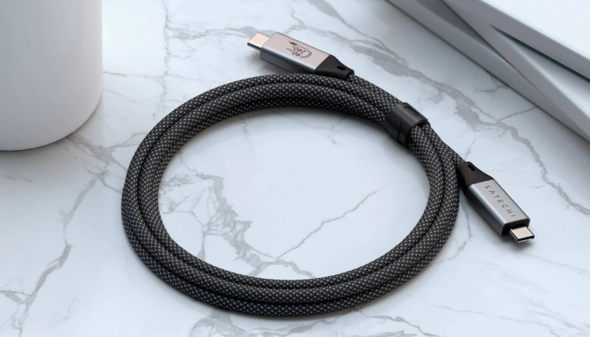 Высокотехнологичное решение для профессионалов Satechi USB4 Pro